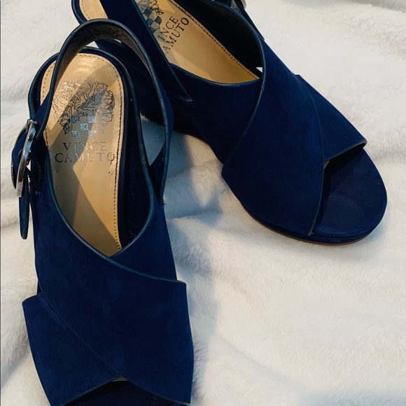 Vince Camuto blue suede wedges - Picture 4 of 5